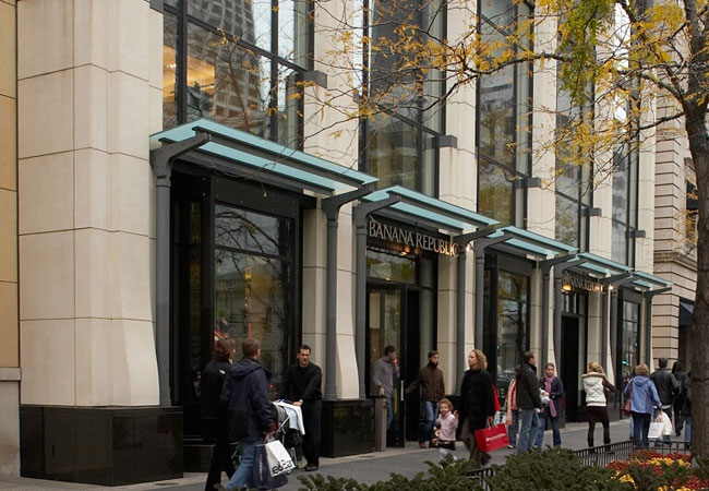 Formglas | GFRC-L | Retail | Banana Republic | Chipman Design Architecture | Chicago, IL