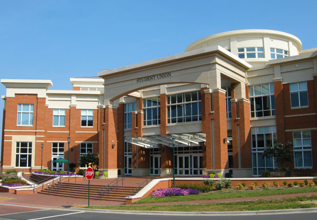 Formglas | CorniceStone™ | Institutional | UNCC Student Union | Bulla Smith Design Engineering | Charlotte, NC